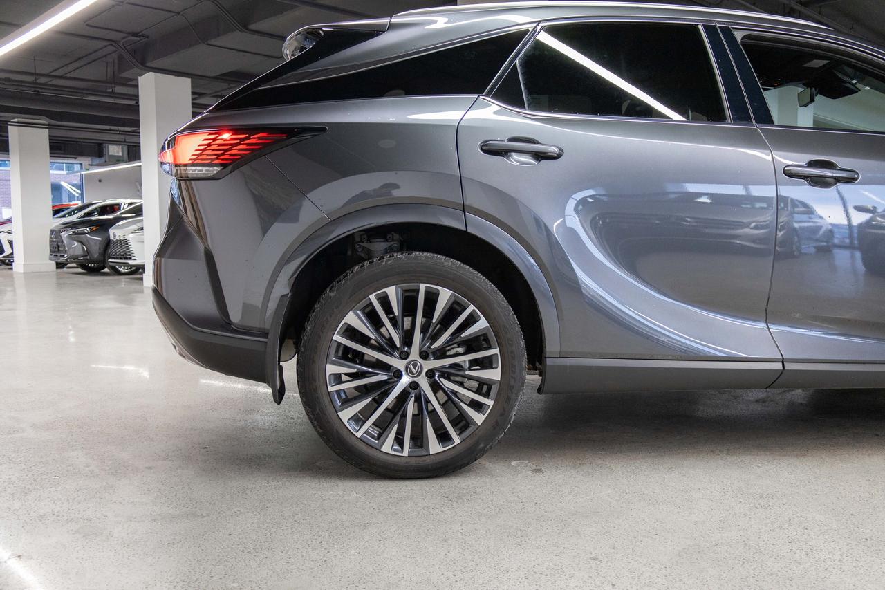 2024 Lexus RX 350h Luxury Pkg Fuel Sipper Welcome Trades Photo