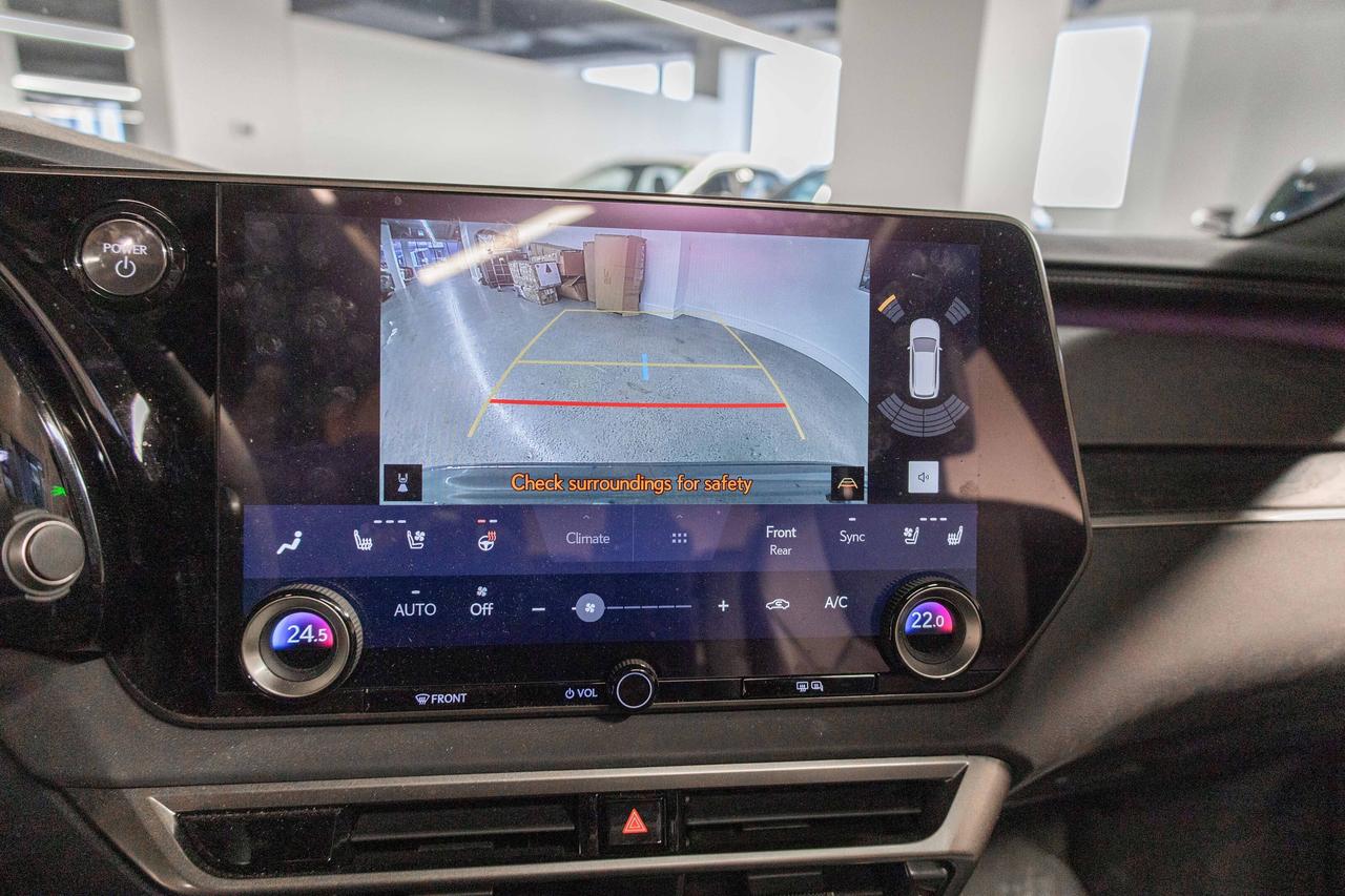 2024 Lexus RX 350h Luxury Pkg Fuel Sipper Welcome Trades Photo