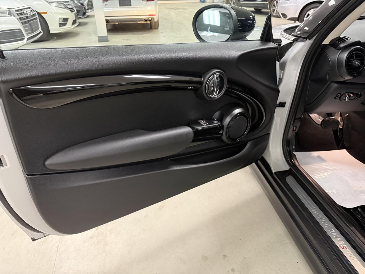 2021 MINI 3 Door Cooper S FWD**NO ACCIDENTS**ONLY 49KM**MINT** Photo