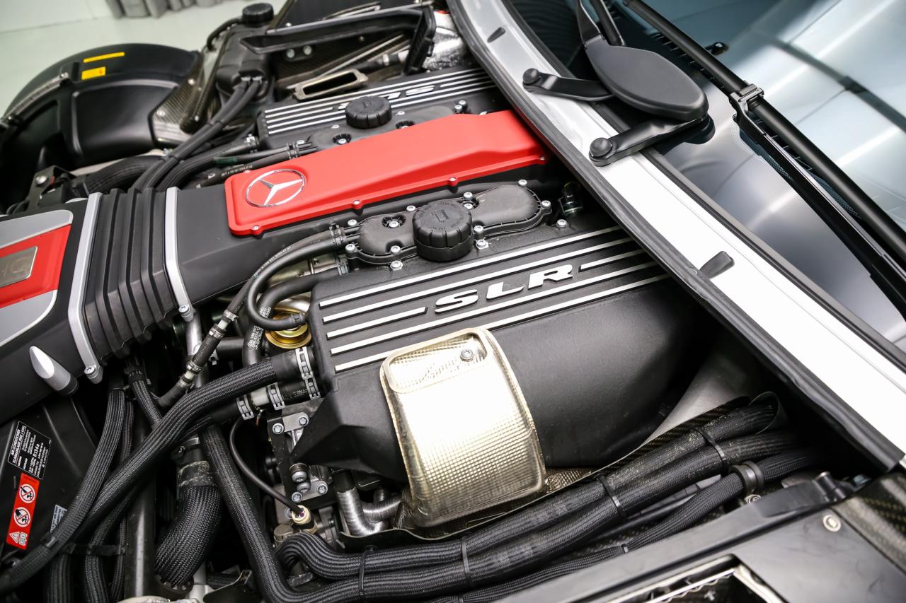 2005 Mercedes-Benz SLR Mclaren V8 617HP COLLECTORGRADE NOACCIDNT REDINT Photo