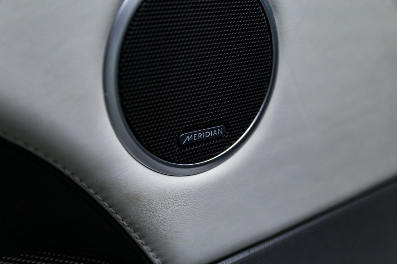 2017 Land Rover Range Rover Sport V8 SUPERCHARGED SVR 550HP  PANO HUD CARBONINT NAVI Photo