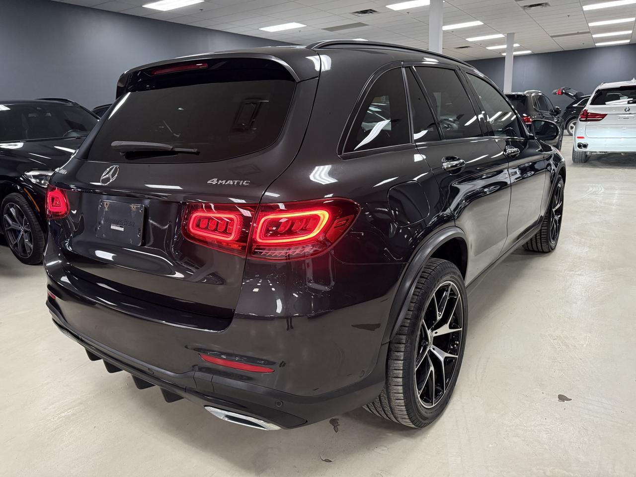 2020 Mercedes-Benz GLC GLC 300 4MATIC SUV**NO ACCIDENTS**AMG PKG** Photo4