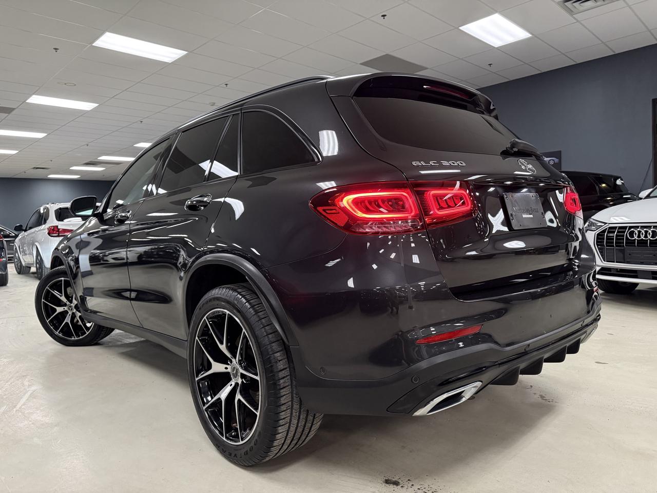 2020 Mercedes-Benz GLC GLC 300 4MATIC SUV**NO ACCIDENTS**AMG PKG** Photo