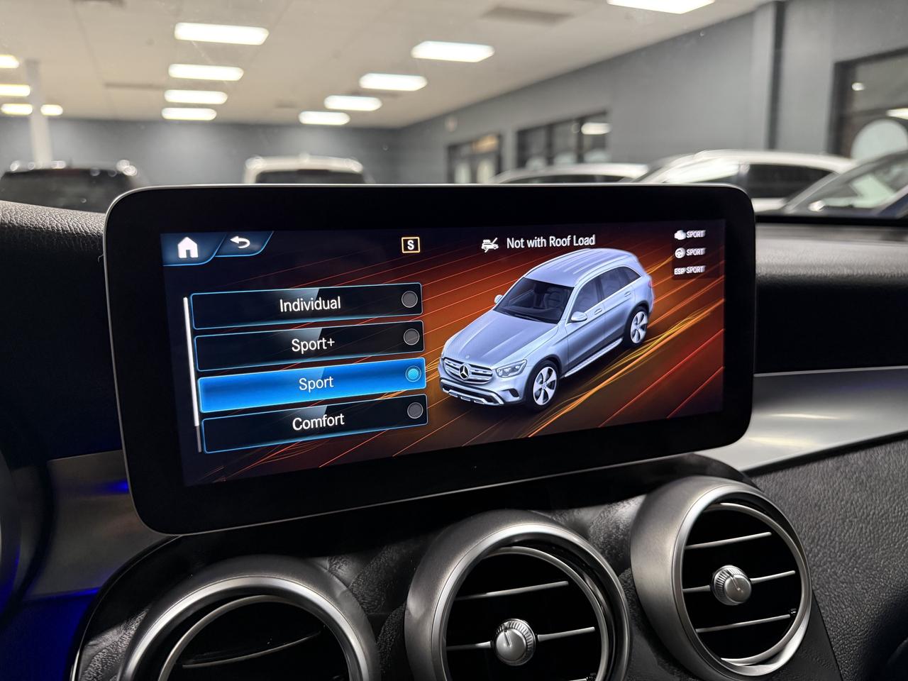 2020 Mercedes-Benz GLC GLC 300 4MATIC SUV**NO ACCIDENTS**AMG PKG** Photo