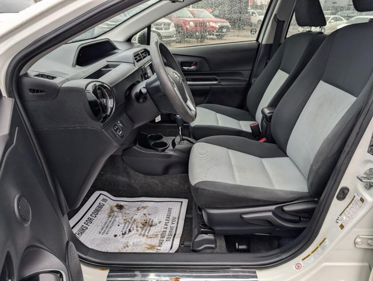 2015 Toyota Prius c 5dr Hatchback Photo