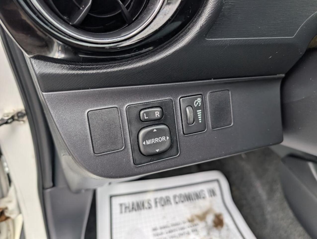 2015 Toyota Prius c 5dr Hatchback Photo