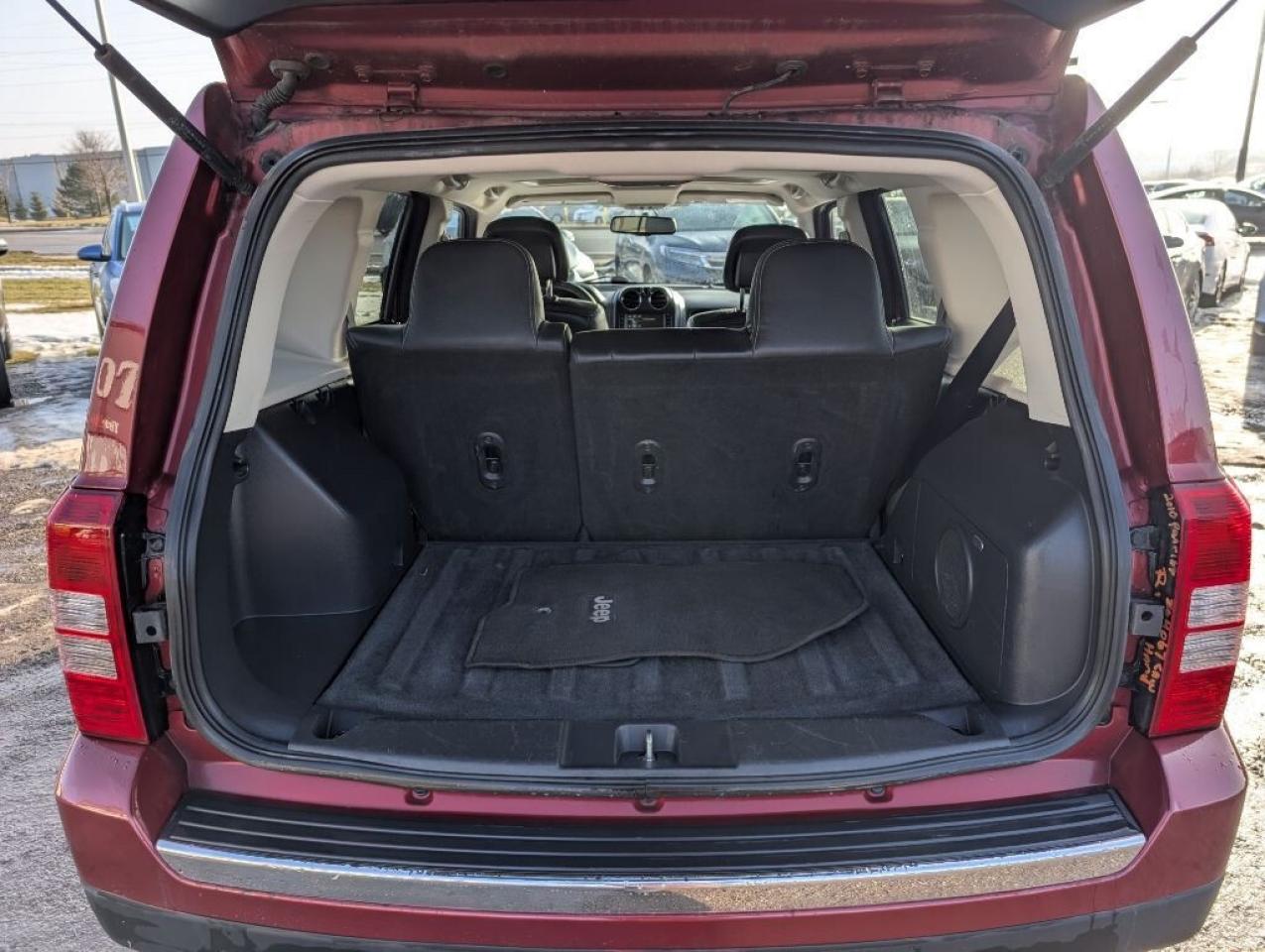 2016 Jeep Patriot High Altitude 4wd   LEATHER   SUNROOF   HTD SEATS Photo