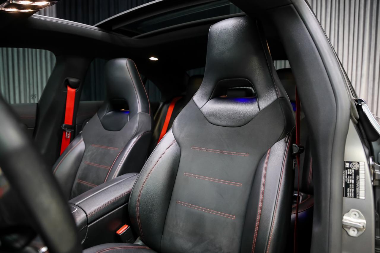 2021 Mercedes-Benz CLA 35 AMG 4MATIC 302HP AMGDRVRSPKG NITEPKG DESIGNO Photo