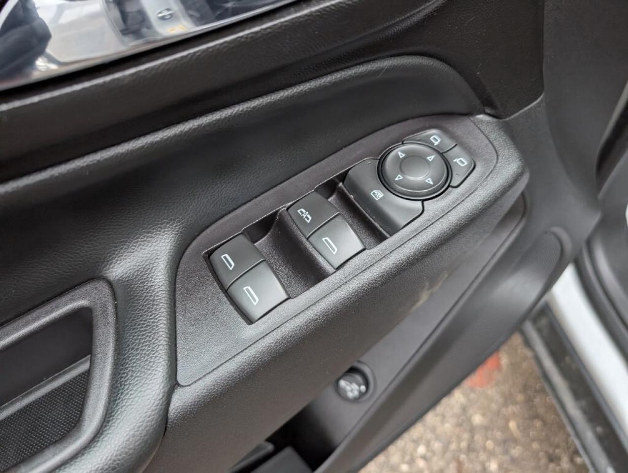 2018 Chevrolet Equinox LT AWD   CAMERA   HTD SEATS Photo