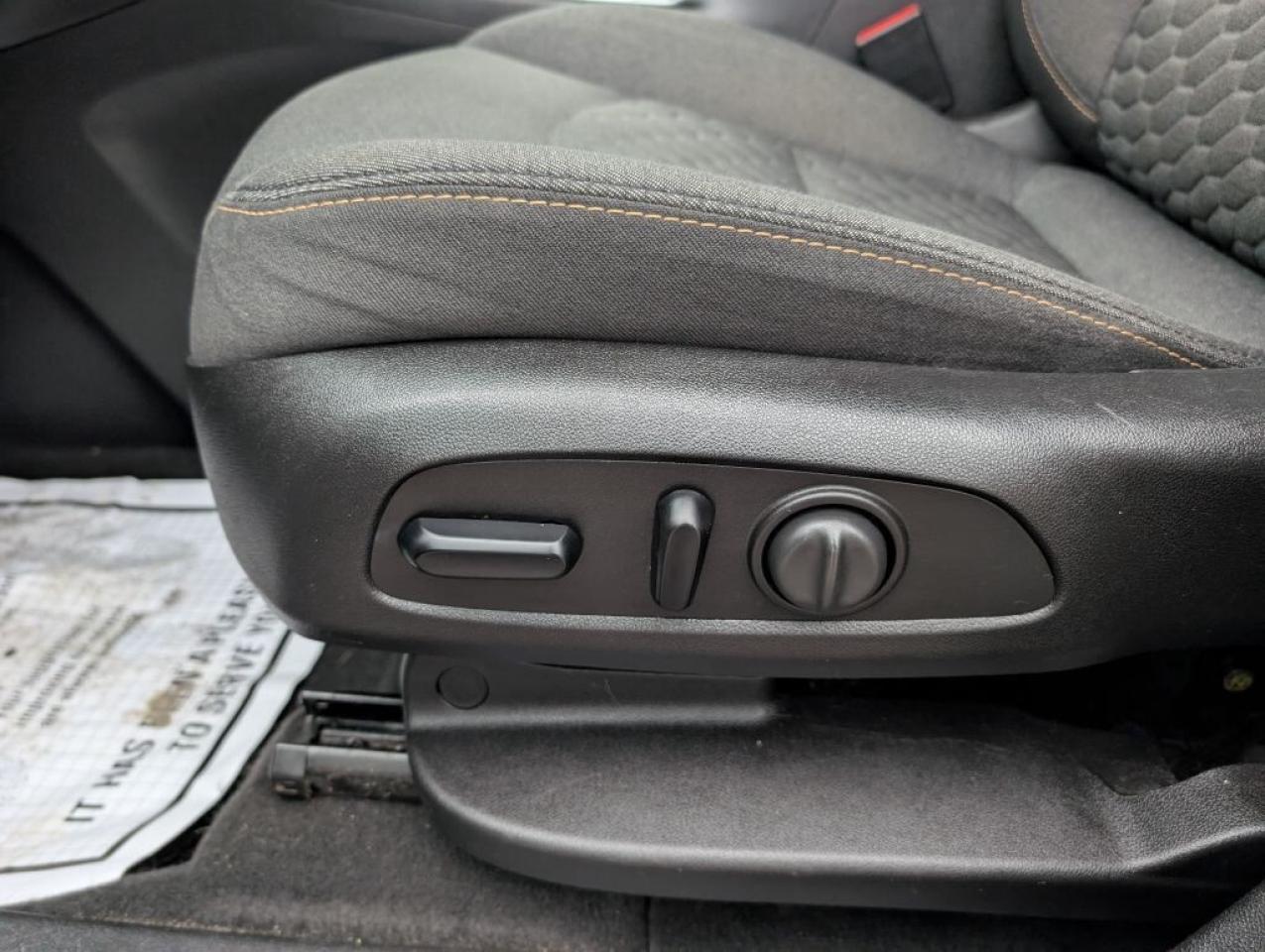 2018 Chevrolet Equinox LT AWD   CAMERA   HTD SEATS Photo