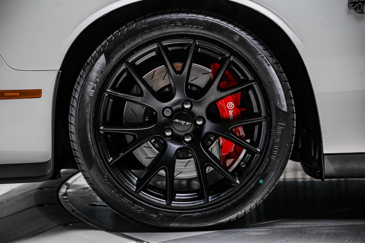 2016 Dodge Challenger SRT HELLCAT MANUAL 707HP 4NEWTIRES NOACCDENT LOWKM Photo