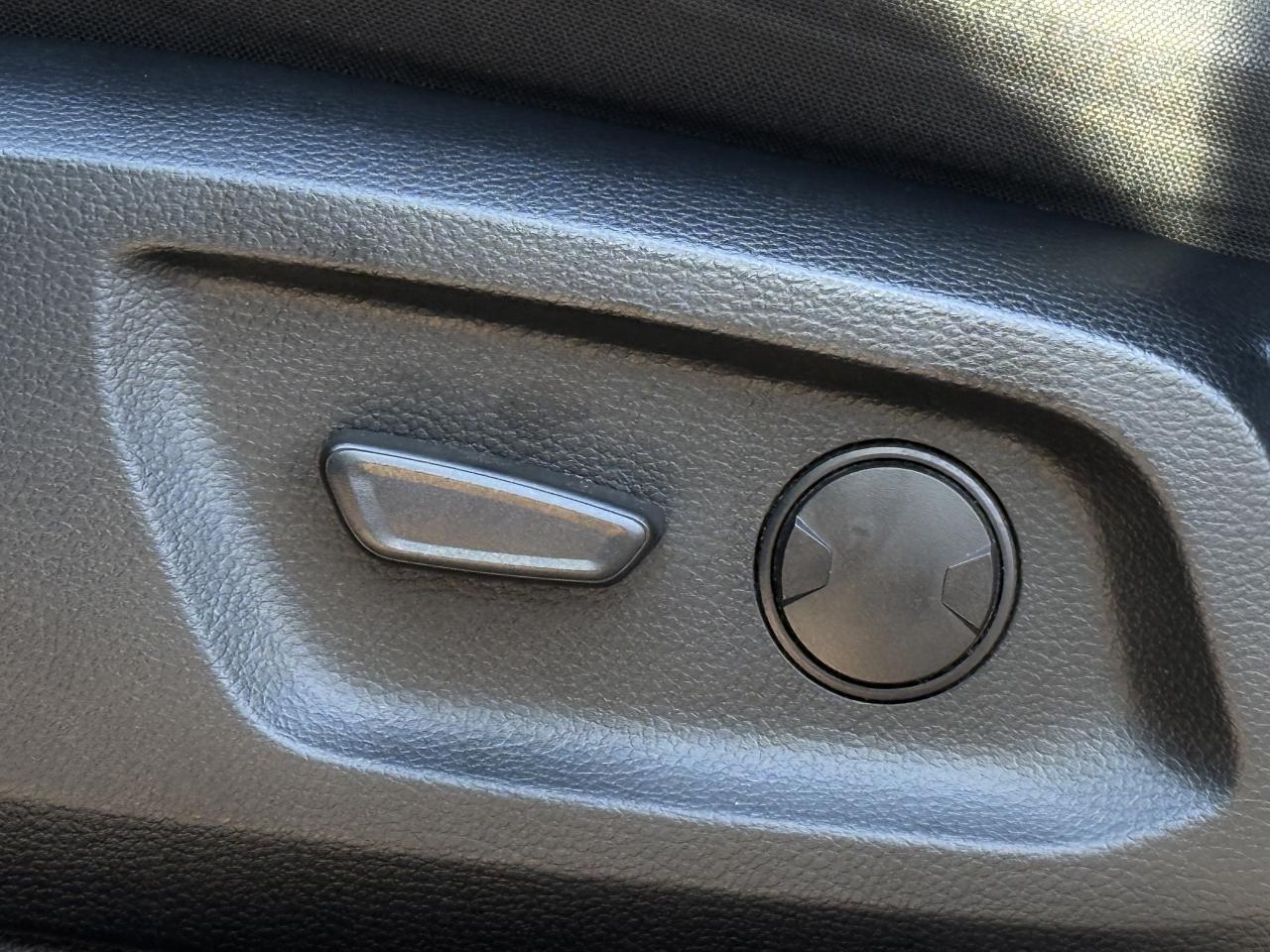 2020 Ford Ranger XLT 4WD SuperCrew 5' Box * AWD * SYNC * RCam * Photo