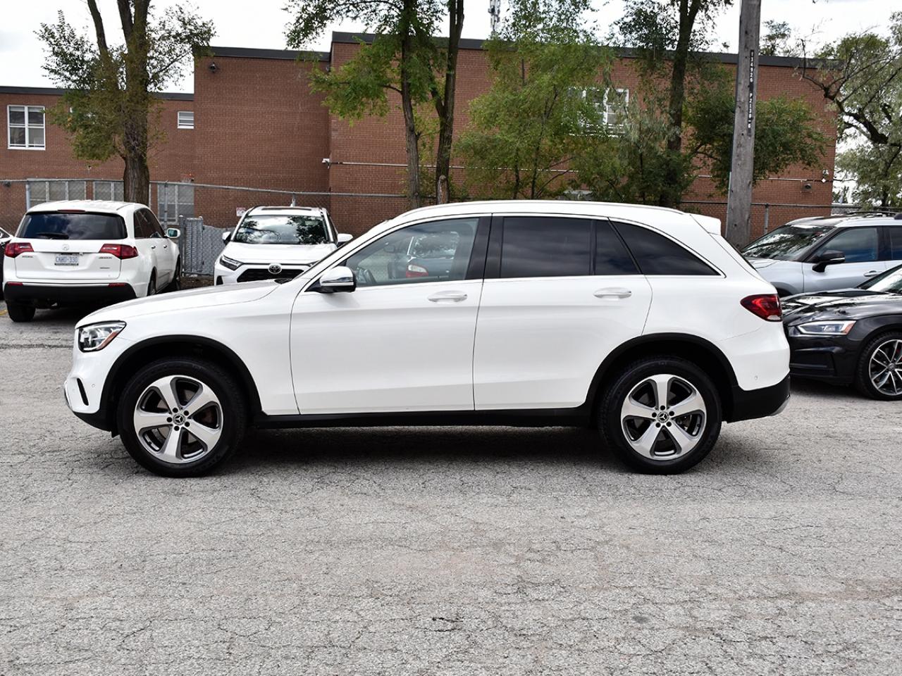 2022 Mercedes-Benz GLC AWD*AMG*Panoramic*Navi*BSM*Camera*Cruise!! Photo4