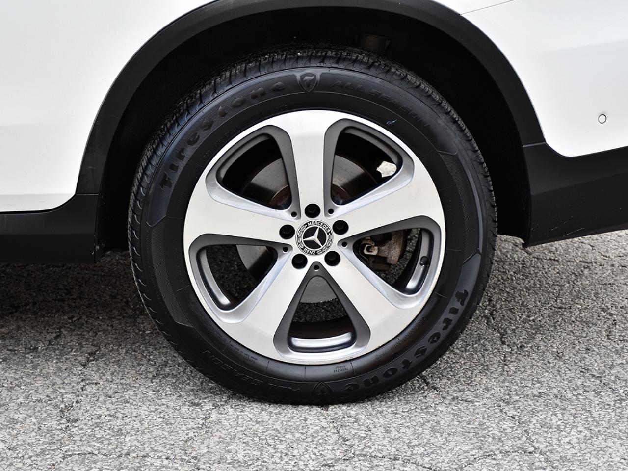 2022 Mercedes-Benz GLC AWD*AMG*Panoramic*Navi*BSM*Camera*Cruise!! Photo