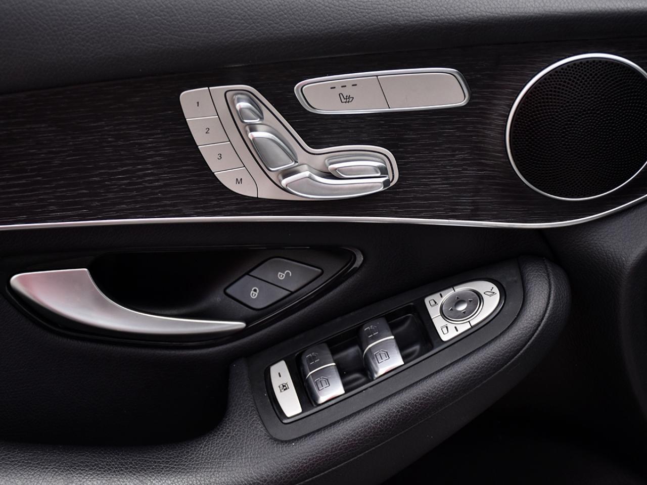 2022 Mercedes-Benz GLC AWD*AMG*Panoramic*Navi*BSM*Camera*Cruise!! Photo