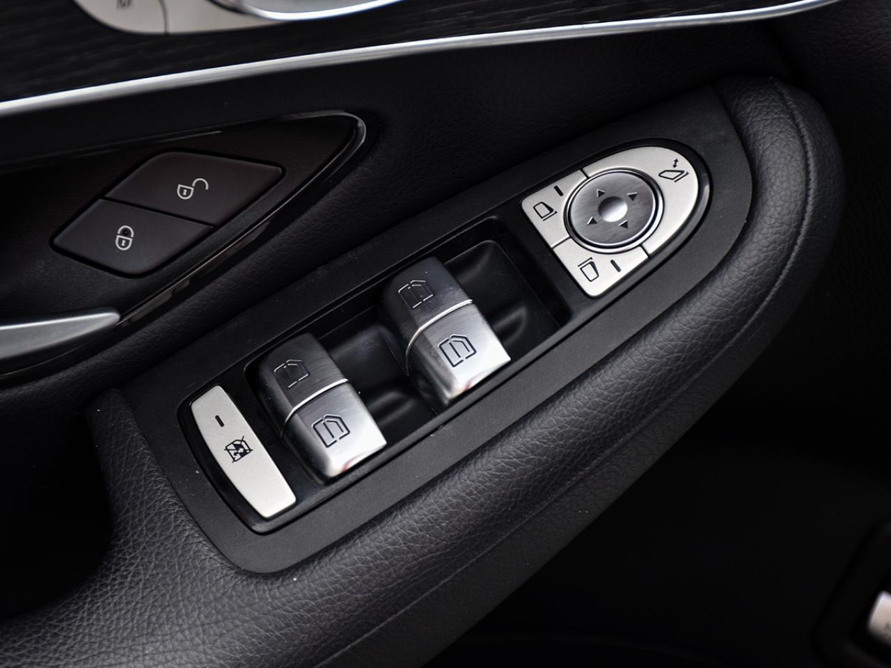 2022 Mercedes-Benz GLC AWD*AMG*Panoramic*Navi*BSM*Camera*Cruise!! Photo