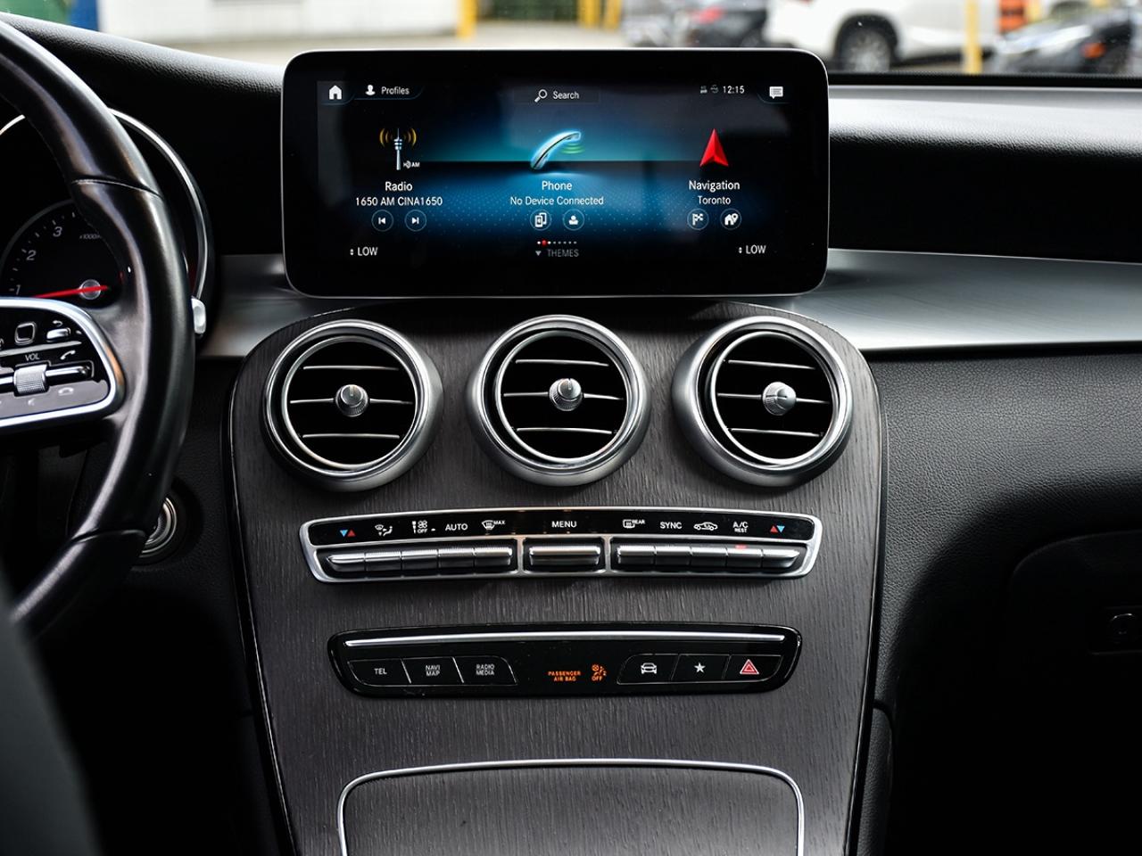 2022 Mercedes-Benz GLC AMG l 4Matic l Mercedes Warranty l Ambient Light l Photo