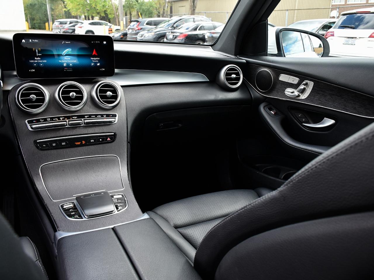 2022 Mercedes-Benz GLC AWD*AMG*Panoramic*Navi*BSM*Camera*Cruise!! Photo