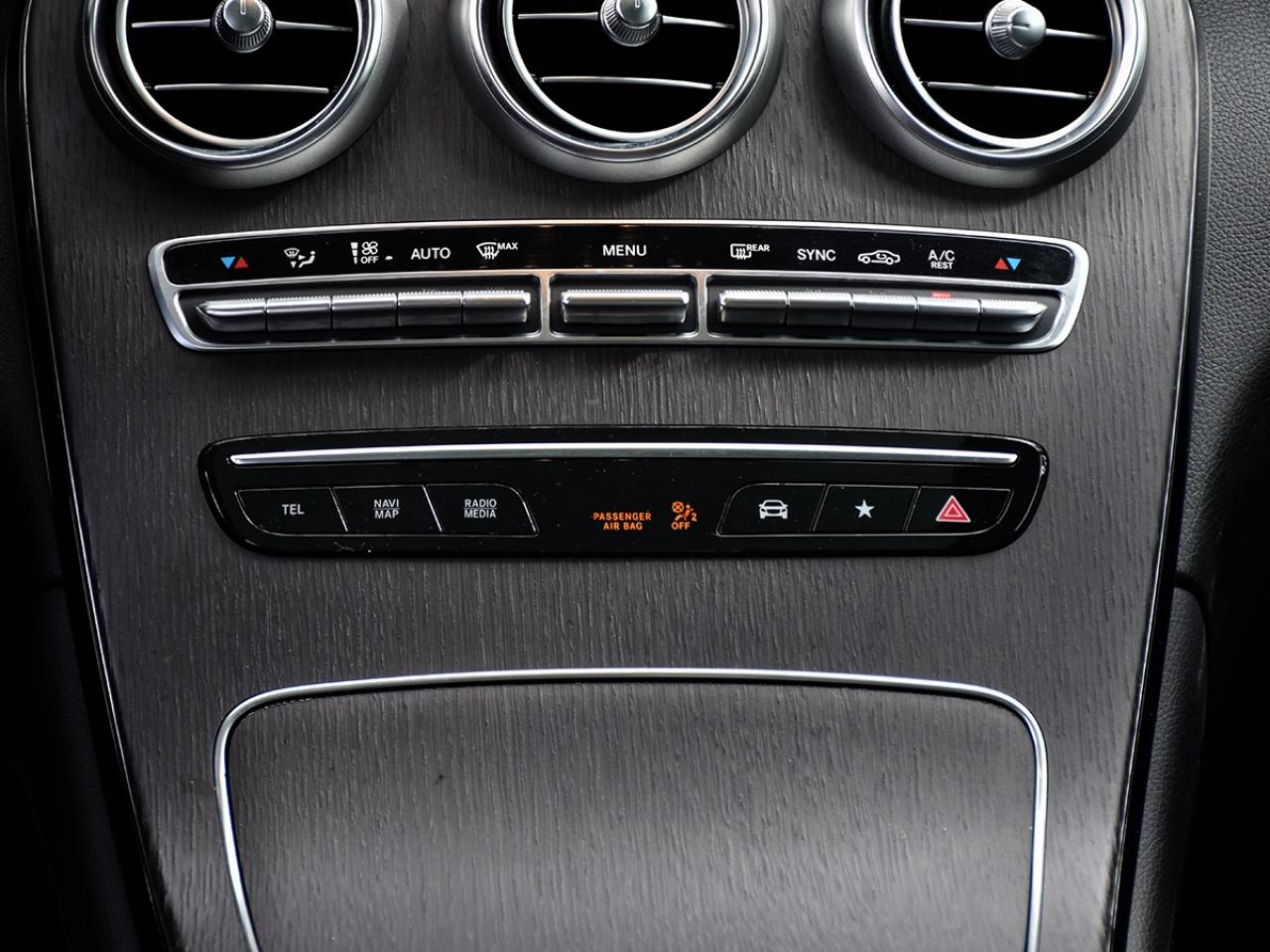 2022 Mercedes-Benz GLC AMG l 4Matic l Mercedes Warranty l Ambient Light l Photo