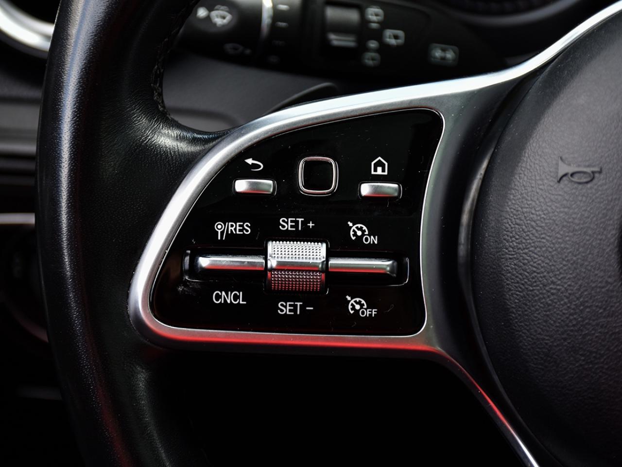 2022 Mercedes-Benz GLC AMG l 4Matic l Mercedes Warranty l Ambient Light l Photo