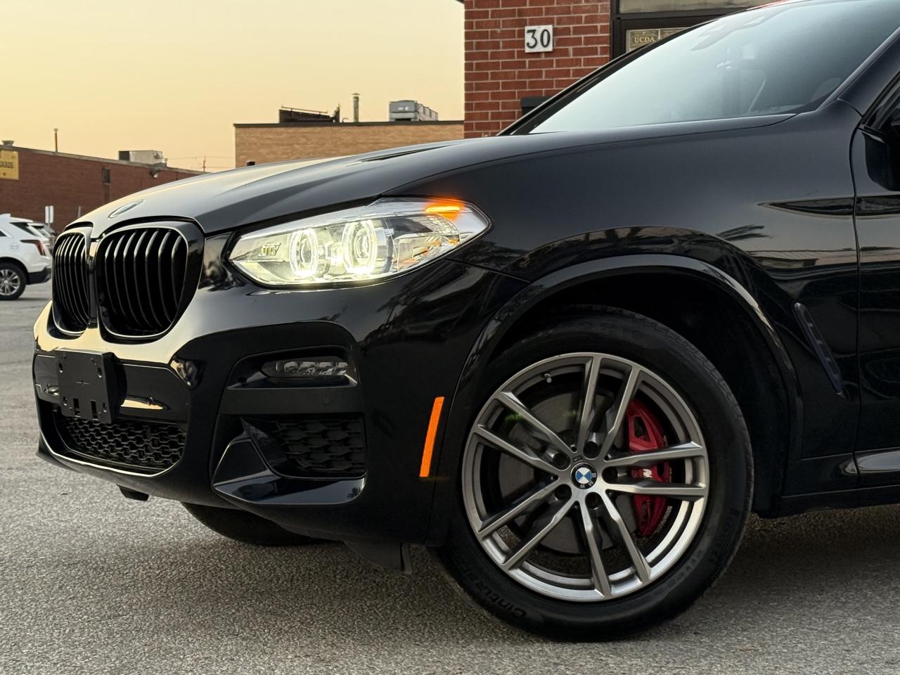 2021 BMW X4 One Owner * M Package * HUD * Ambient Lighting * Photo2