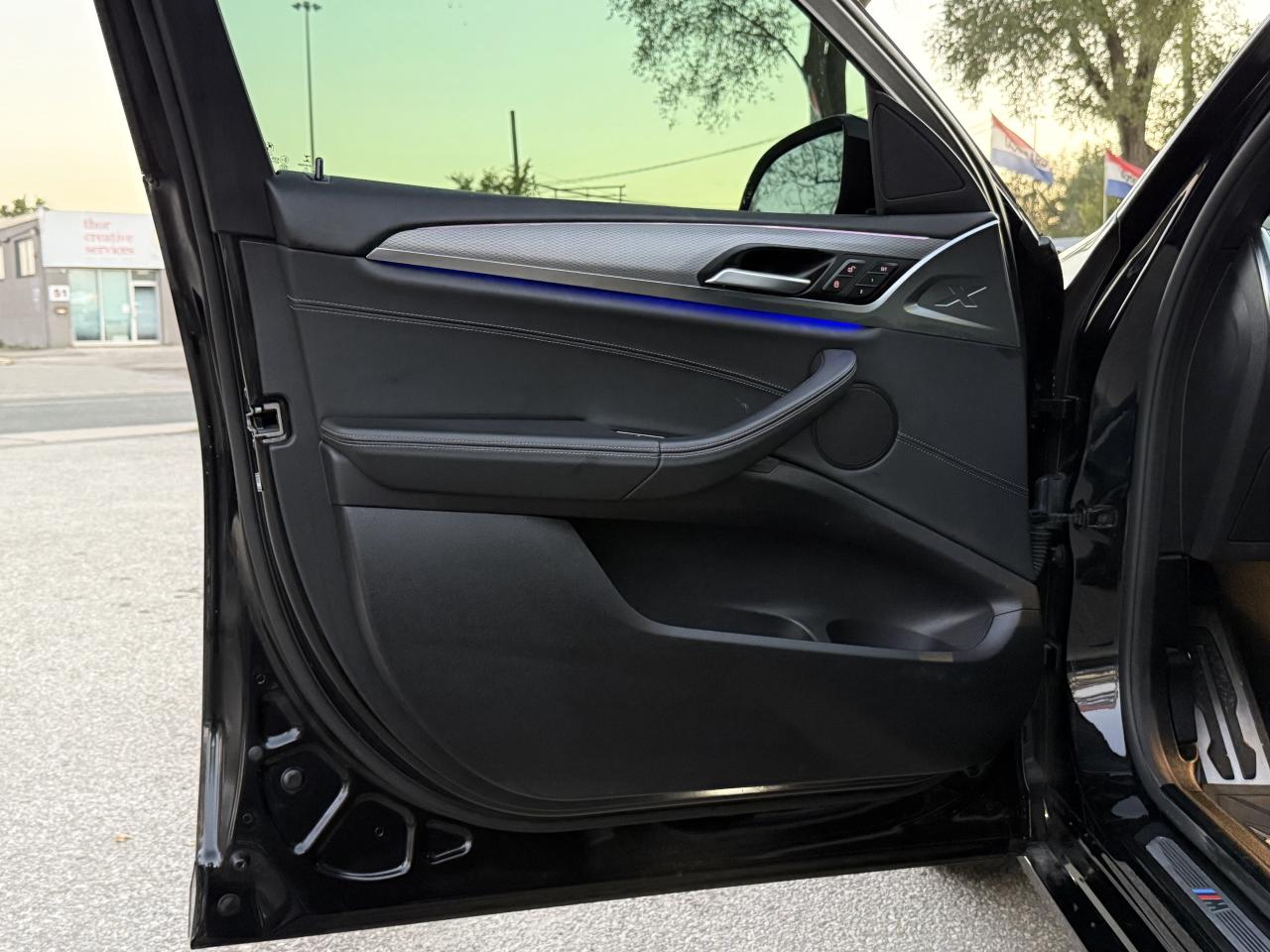 2021 BMW X4 One Owner * M Package * HUD * Ambient Lighting * Photo