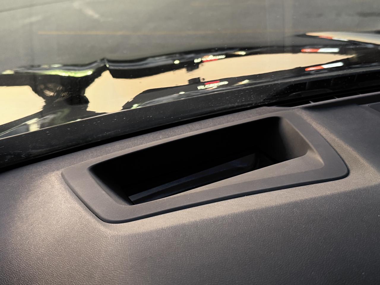 2021 BMW X4 One Owner * M Package * HUD * Ambient Lighting * Photo