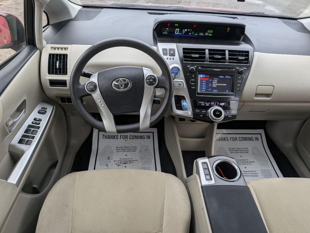 2013 Toyota Prius v 5dr Hatchback Photo