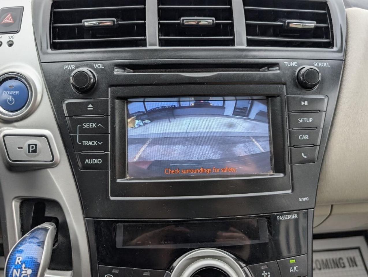 2013 Toyota Prius v 5dr Hatchback Photo