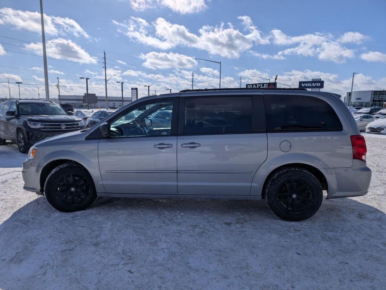 2017 Dodge Grand Caravan SXT PLUS   DVD   CAMERA    BLUETOOTH Photo