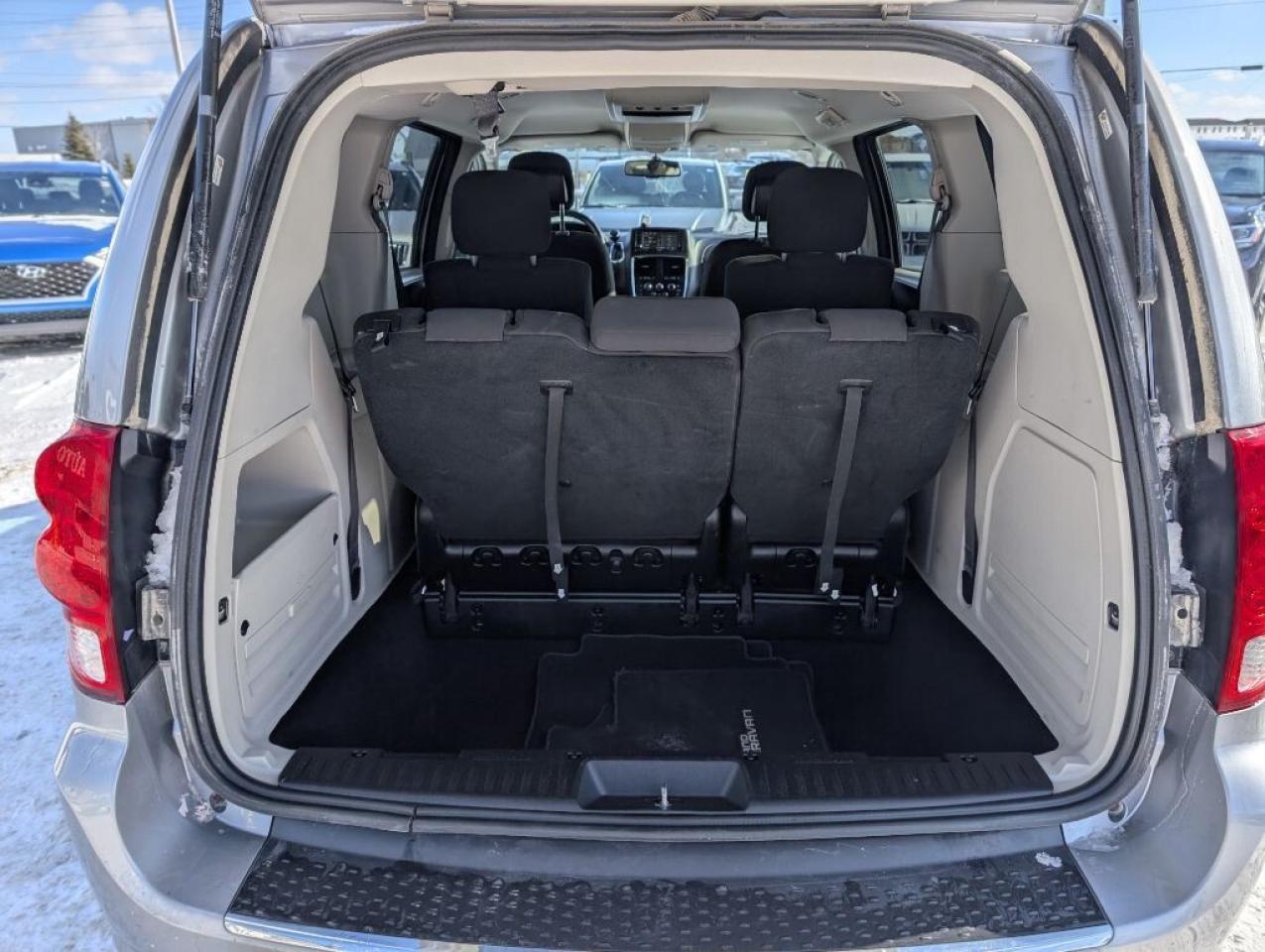 2017 Dodge Grand Caravan SXT PLUS   DVD   CAMERA    BLUETOOTH Photo