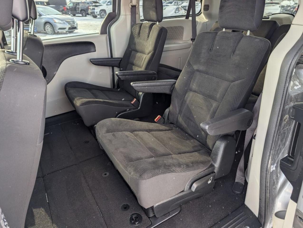 2017 Dodge Grand Caravan SXT PLUS   DVD   CAMERA    BLUETOOTH Photo