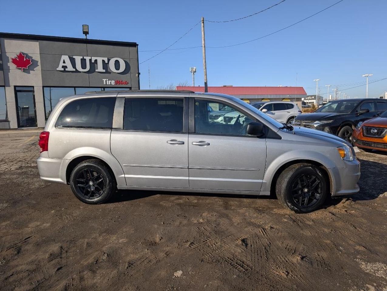 2017 Dodge Grand Caravan SXT PLUS   DVD   CAMERA    BLUETOOTH Photo