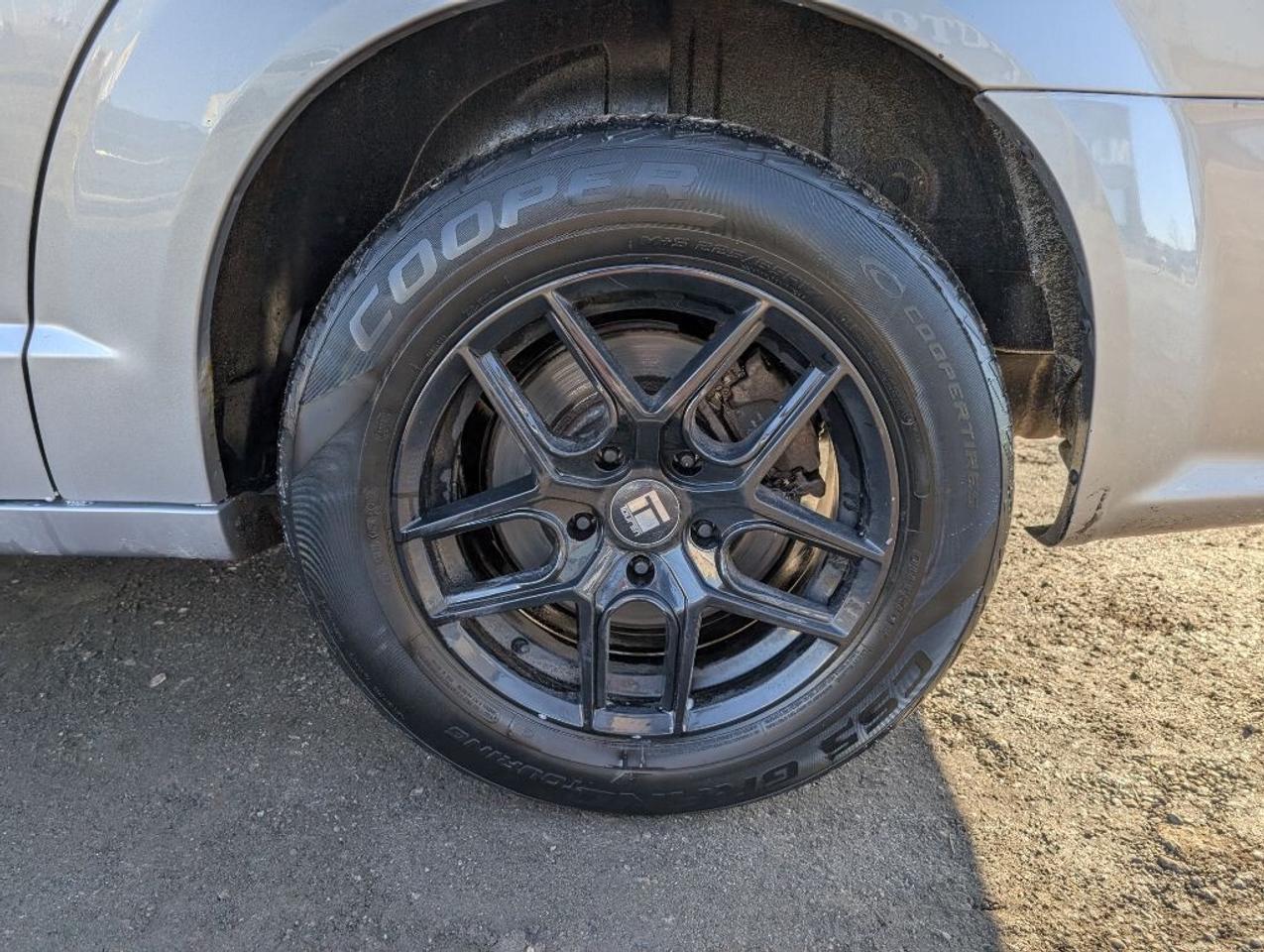 2017 Dodge Grand Caravan SXT PLUS   DVD   CAMERA    BLUETOOTH Photo