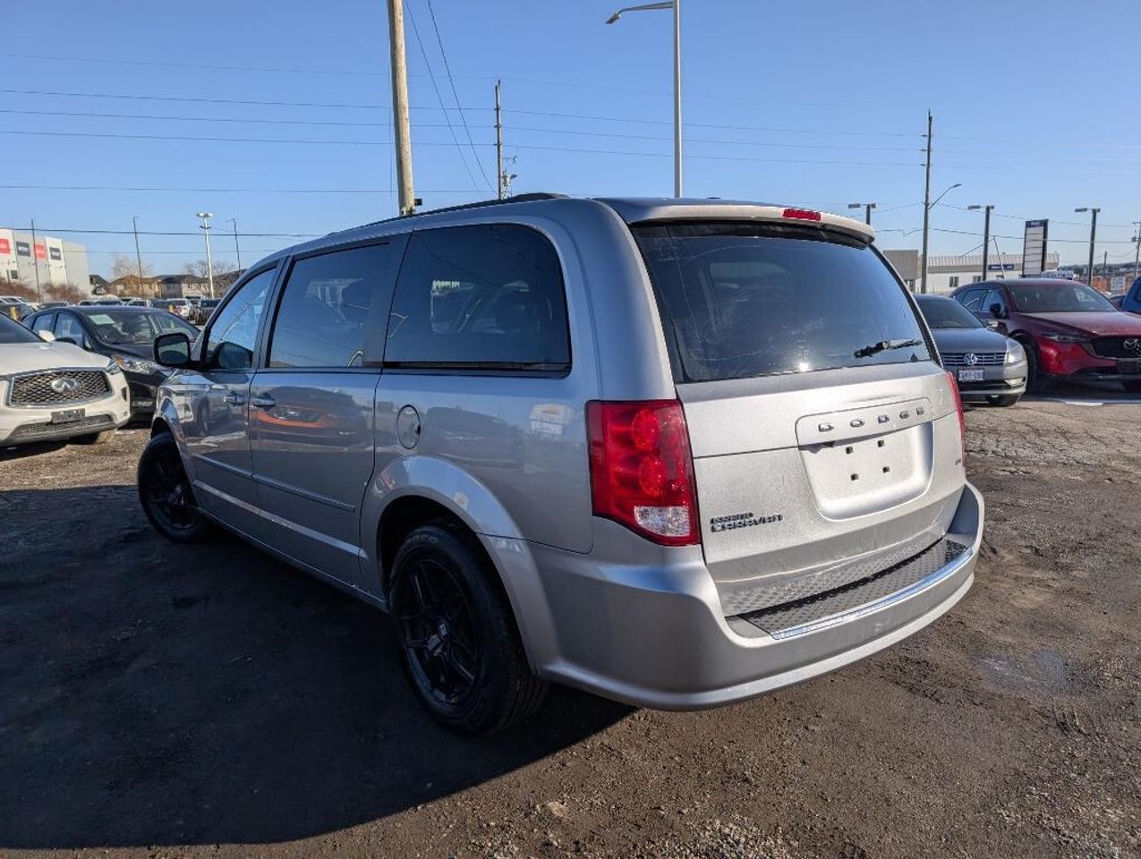 2017 Dodge Grand Caravan SXT PLUS   DVD   CAMERA    BLUETOOTH Photo