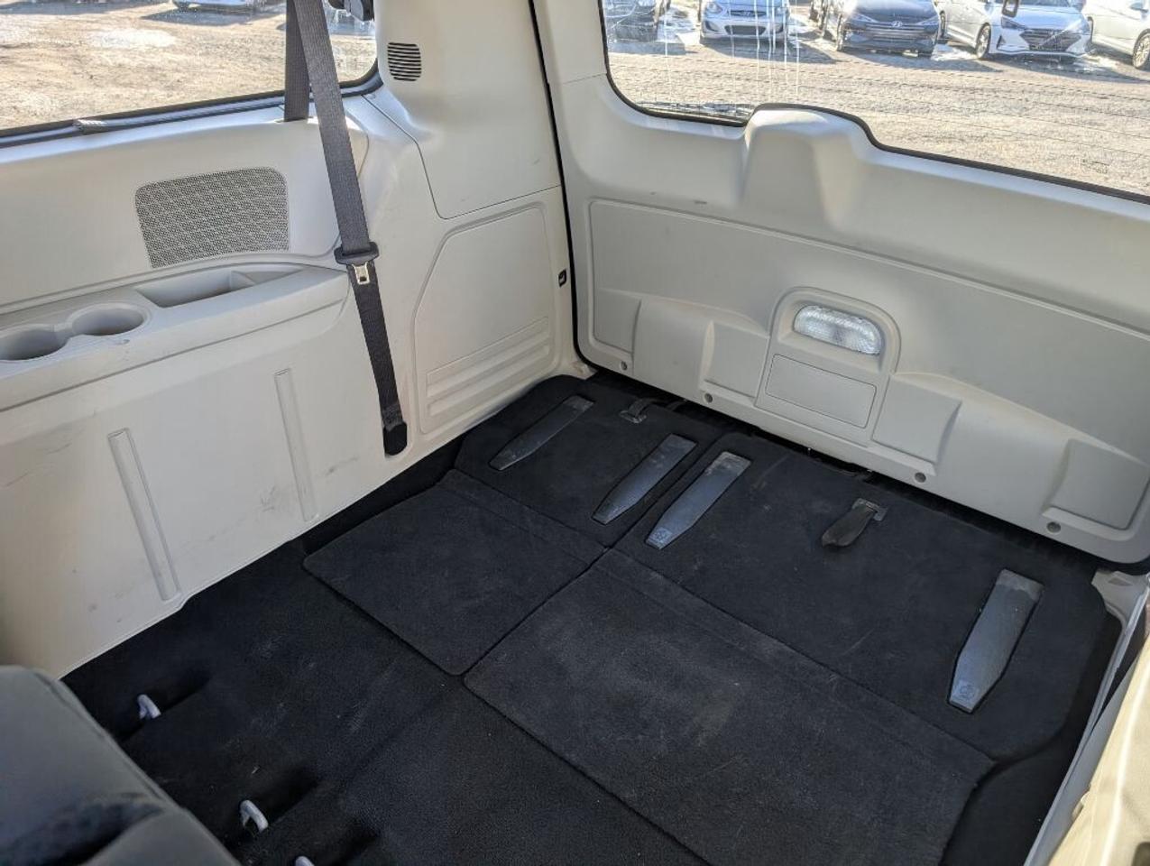 2017 Dodge Grand Caravan SXT PLUS   DVD   CAMERA    BLUETOOTH Photo