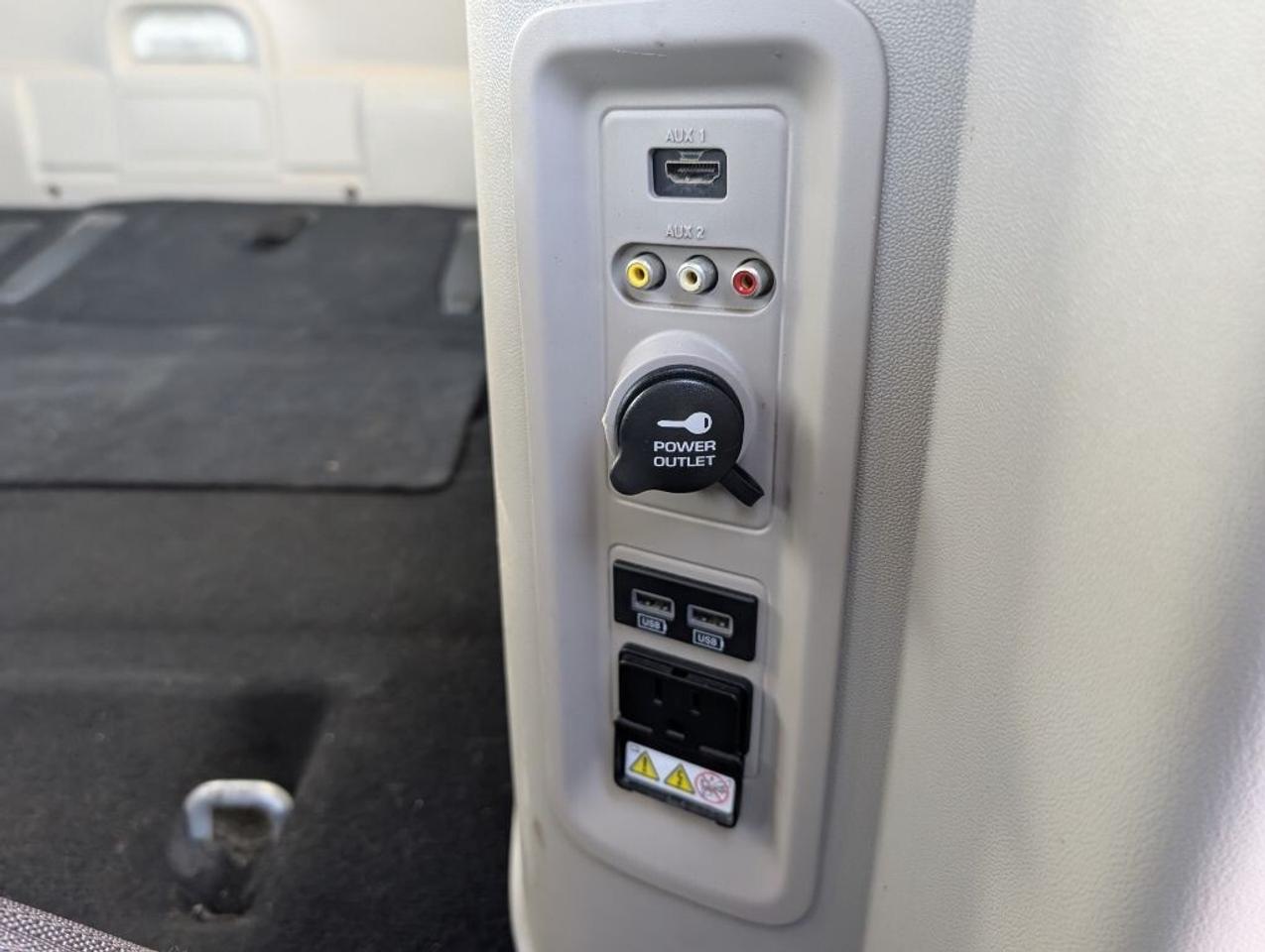 2017 Dodge Grand Caravan SXT PLUS   DVD   CAMERA    BLUETOOTH Photo