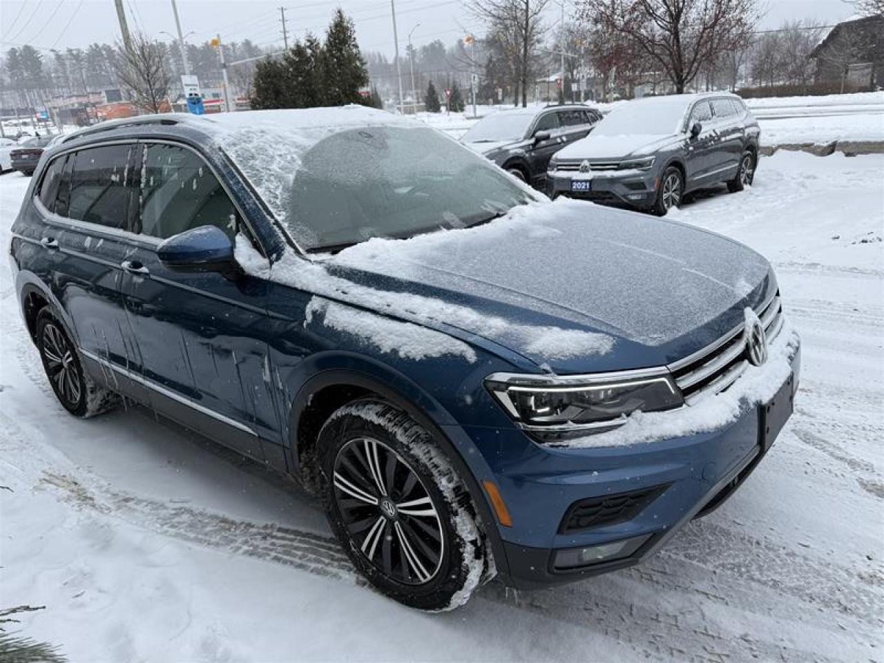2019 Volkswagen Tiguan Highline 2.0T 8sp at w/Tip 4M One-owner vehicle Photo