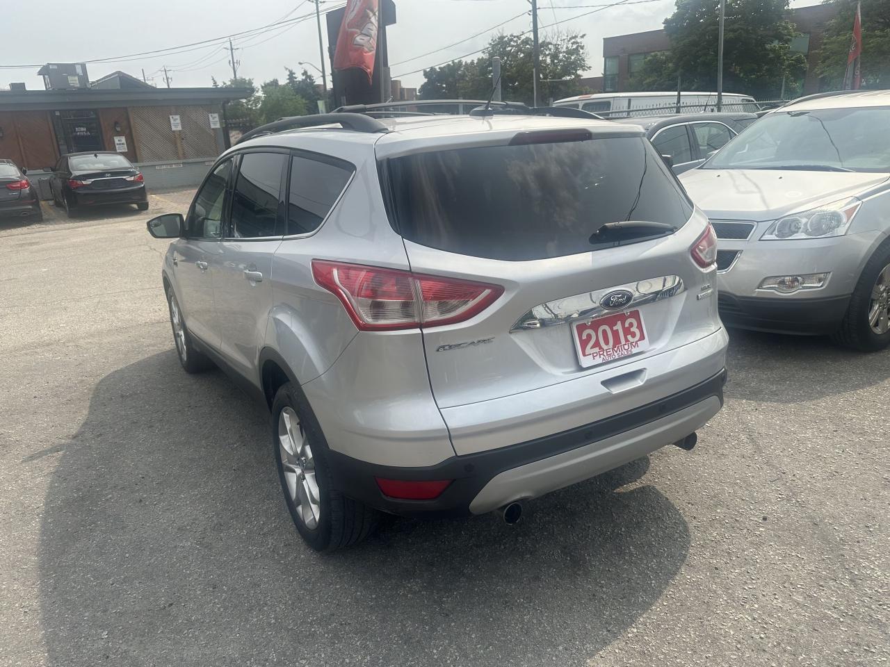 2013 Ford Escape *** 3 YEAR WARRANTY INCLUDED *** Photo