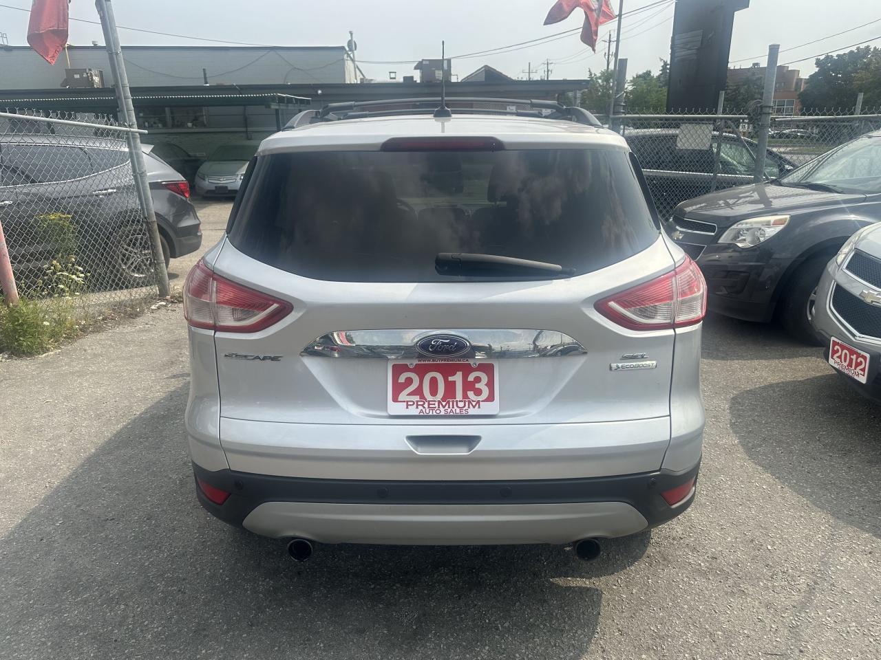 2013 Ford Escape *** 3 YEAR WARRANTY INCLUDED *** Photo