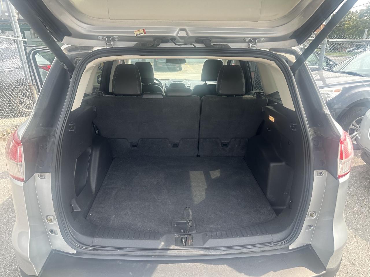 2013 Ford Escape *** 3 YEAR WARRANTY INCLUDED *** Photo