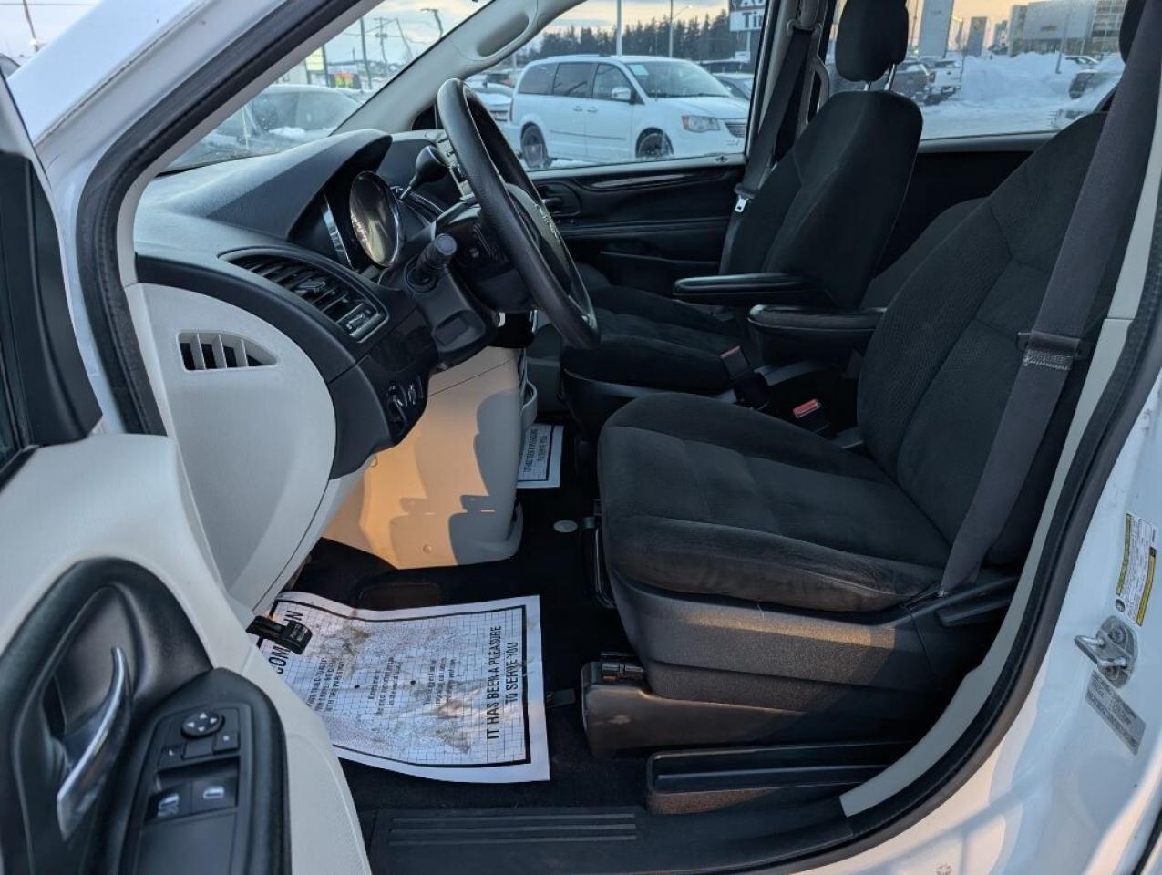 2016 Dodge Grand Caravan CANADA VALUE PACKAGE Photo