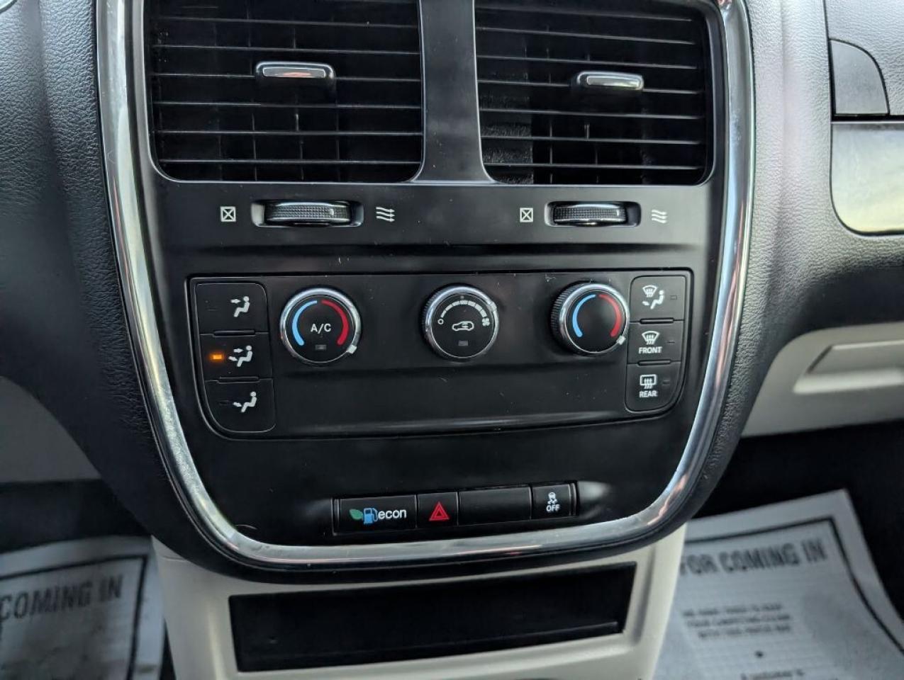 2016 Dodge Grand Caravan CANADA VALUE PACKAGE Photo