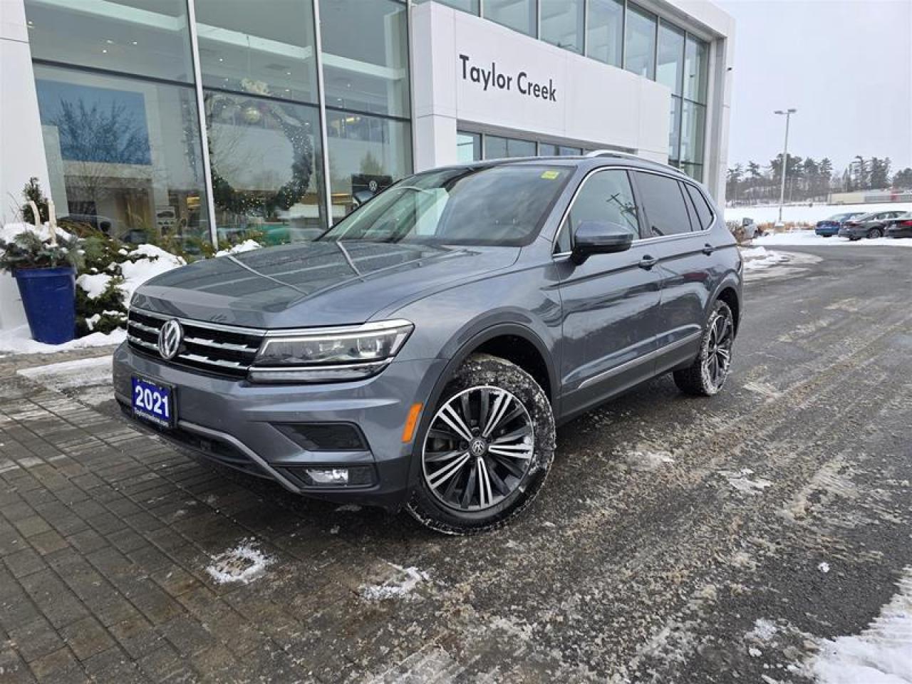 2021 Volkswagen Tiguan Highline 2.0T 8sp at w/Tip 4M Photo0