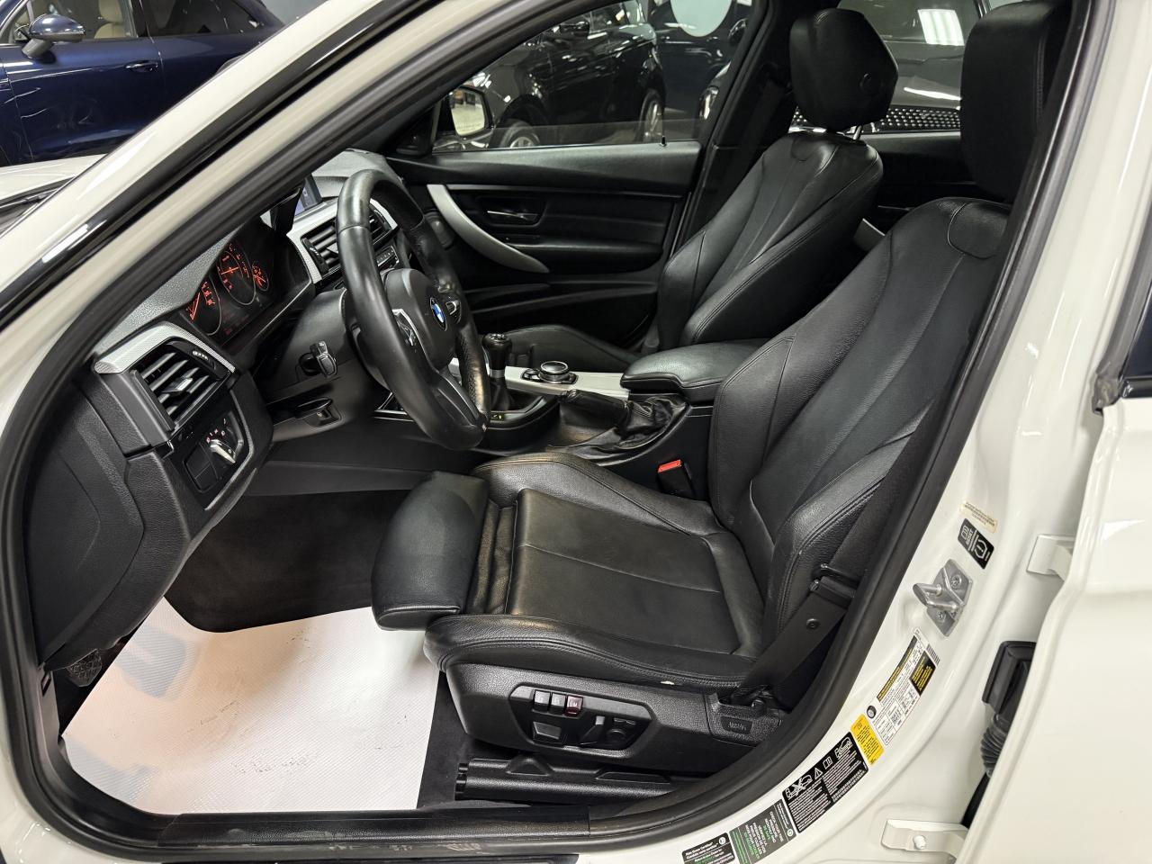 2014 BMW 3 Series 4dr Sdn 335i xDrive AWD Photo