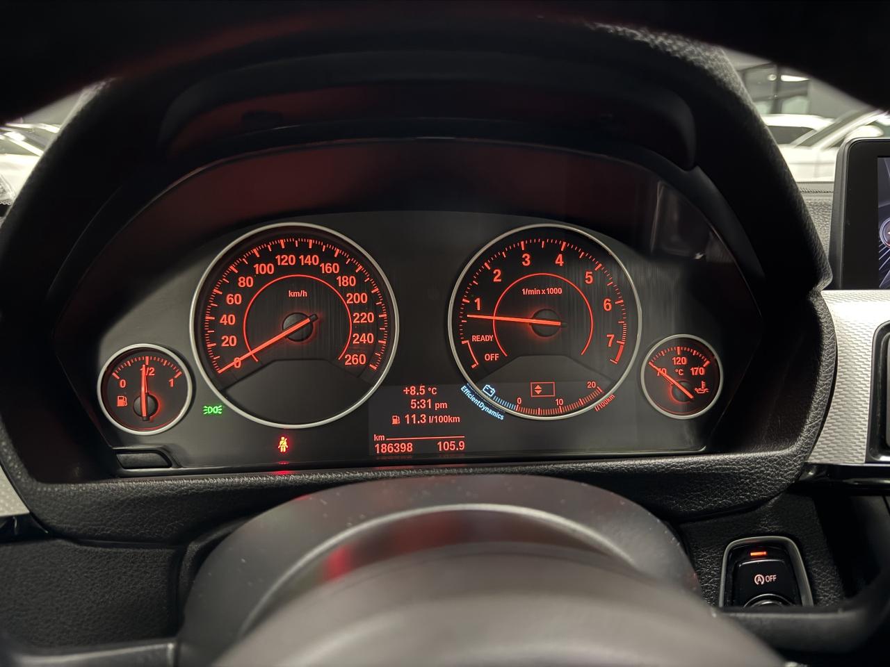 2014 BMW 3 Series 4dr Sdn 335i xDrive AWD//M-SPORT//6SPEED MANUAL/// Photo