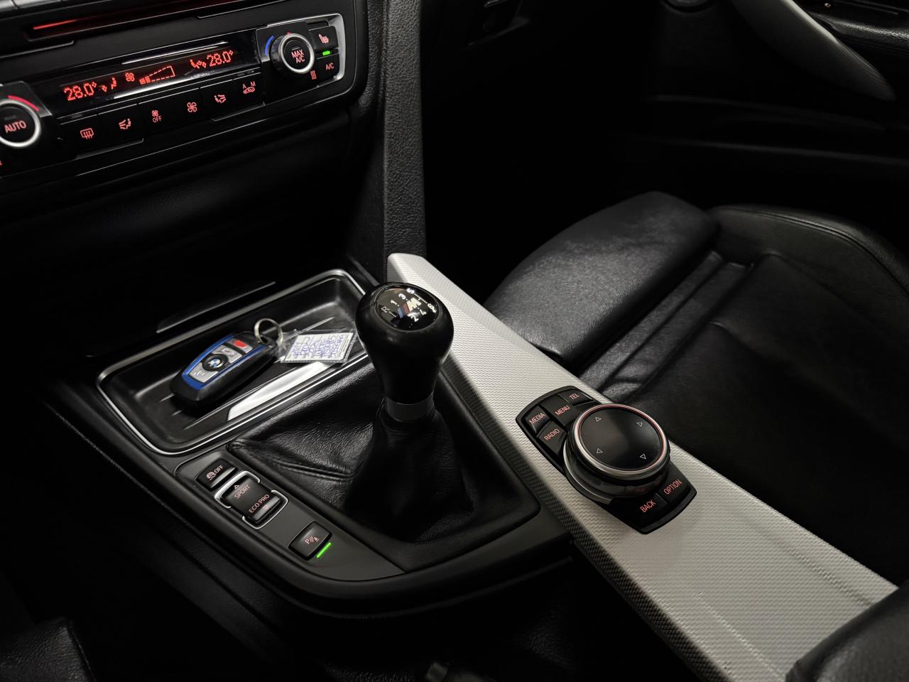 2014 BMW 3 Series 4dr Sdn 335i xDrive AWD//M-SPORT//6SPEED MANUAL/// Photo