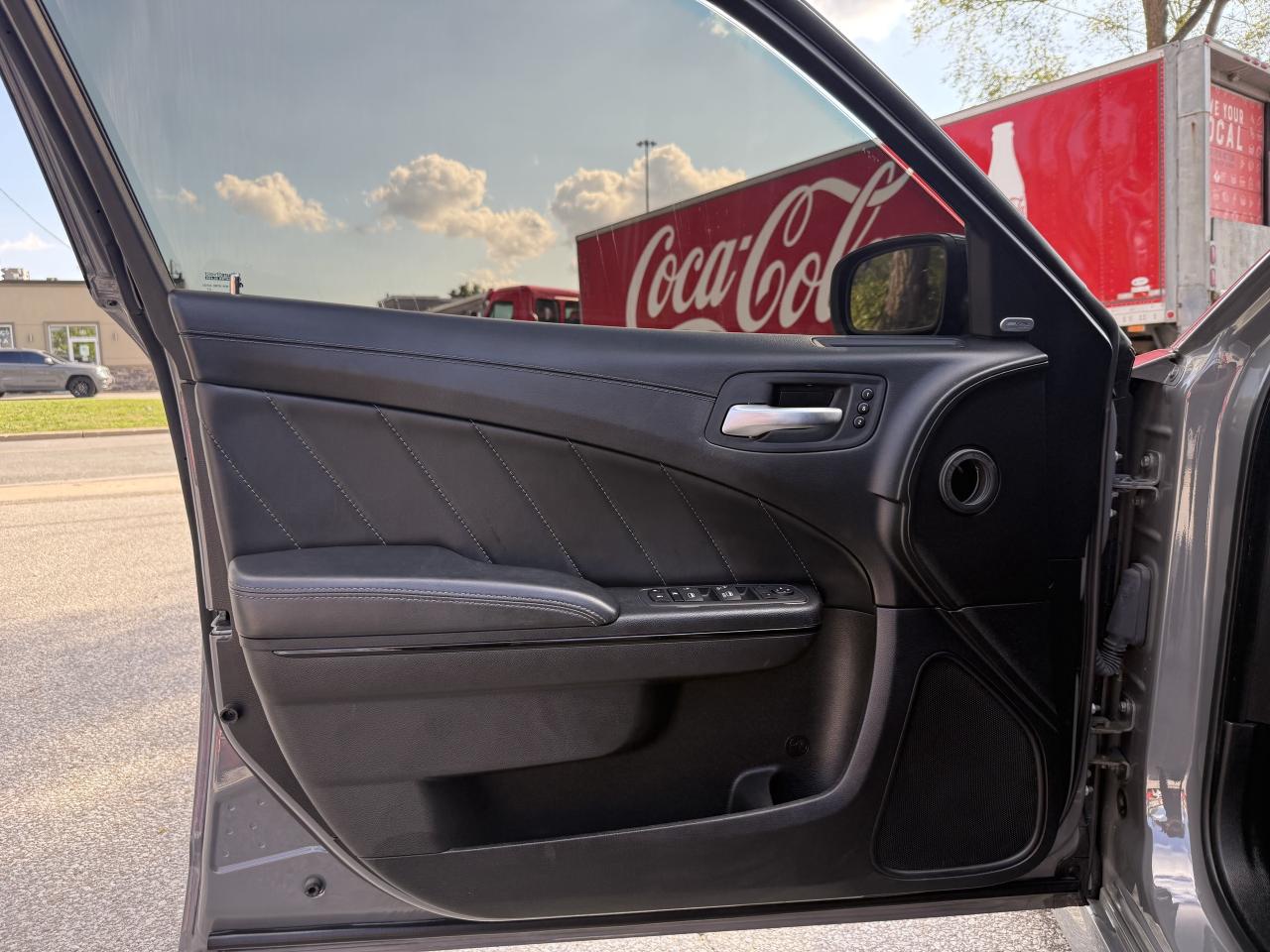 2023 Dodge Charger R/T l RWD l 5.7L l 380HP l Hemi l Dodge Warranty + Photo