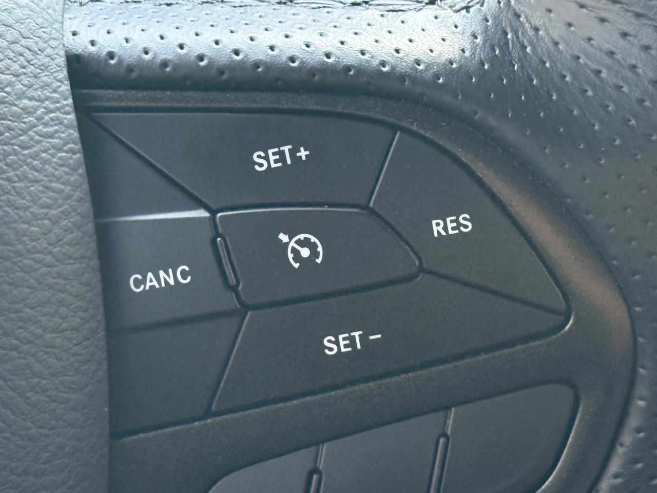 2023 Dodge Charger R/T * RWD * 5.7L * 380HP * Hemi * Dodge Warranty + Photo