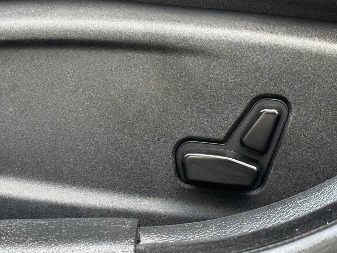 2023 Dodge Charger R/T l RWD l 5.7L l 380HP l Hemi l Dodge Warranty + Photo